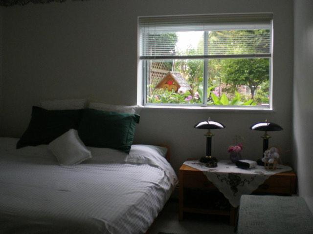 King Room Garden View